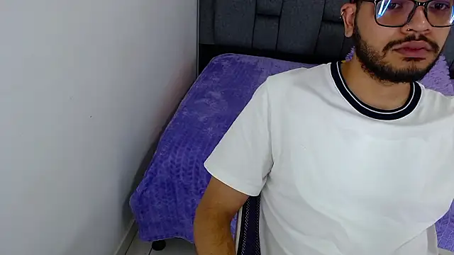 J black  online show from February 19, 9:00 pm