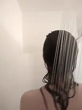 Snapshot of banans78 chatting on February 14, 1:41 pm banans78 online show from February 14, 1:41 pm