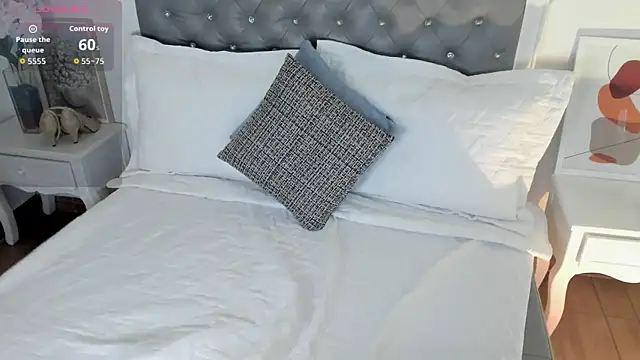 Aisha Haddad online show from March 5, 2:24 pm