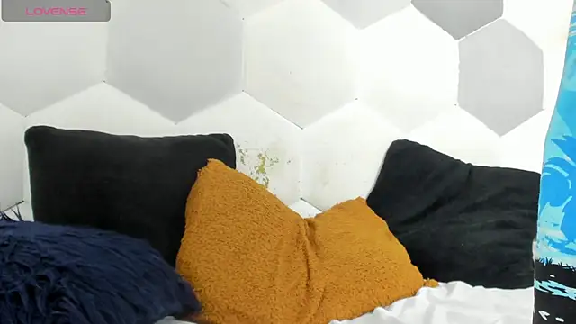 Snapshot of Davi_Ponce chatting on February 20, 3:36 am Davi Ponce online show from February 20, 3:36 am