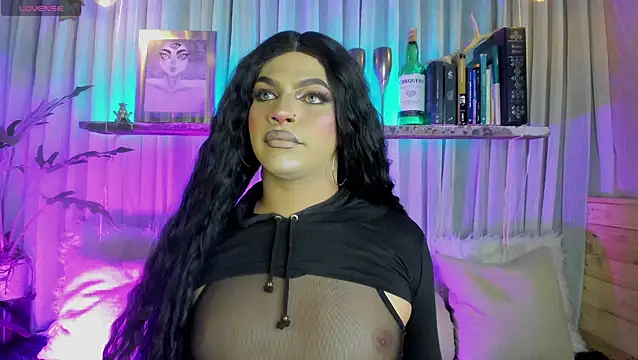 Snapshot of Miss-liaa chatting on February 11, 11:21 pm Miss-liaa online show from February 11, 11:21 pm