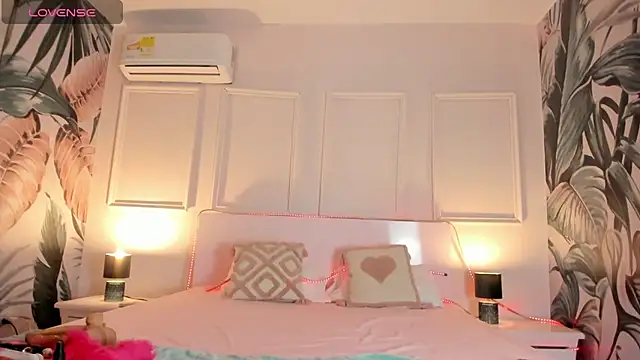 Hada Magica online show from March 23, 7:07 pm