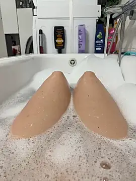 Ninimaus online show from March 25, 8:37 pm