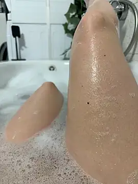 Ninimaus online show from April 22, 7:26 pm