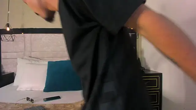 NoaahTylor online show from March 14, 8:47 pm