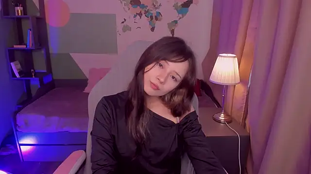 Snapshot of May_Ling chatting on July 3, 4:24 pm May Ling online show from July 3, 4:24 pm