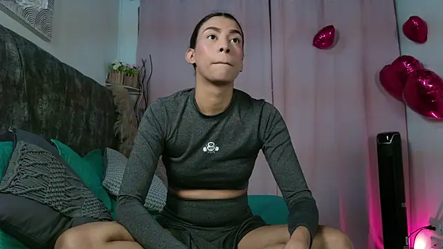 Snapshot of MelanyStone_ chatting on February 16, 11:50 am MelanyStone online show from February 16, 11:50 am