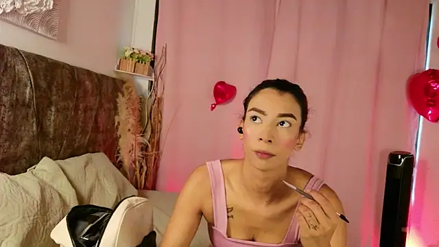 Snapshot of MelanyStone_ chatting on February 20, 1:11 pm MelanyStone online show from February 20, 1:11 pm