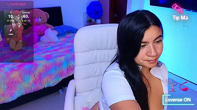 LATINLOVERS 1 online show from May 27, 8:28 pm