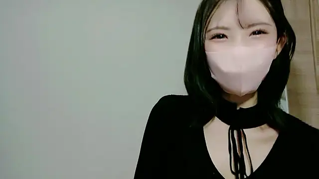 americhan  online show from April 6, 11:22 am