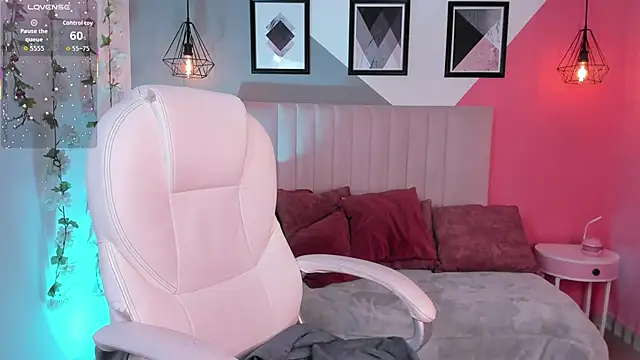 Chris Velvett online show from March 13, 8:04 pm