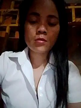 molly-xx online show from April 5, 6:05 pm