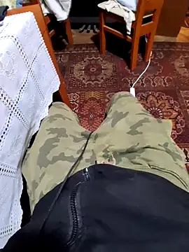 Snapshot of 1991mati chatting on March 5, 11:12 pm 1991mati online show from March 5, 11:12 pm