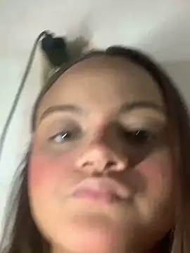 ayla0881 online show from April 13, 9:53 pm