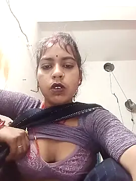 Snapshot of Anjli_hote chatting on February 24, 10:30 pm Anjli hote online show from February 24, 10:30 pm