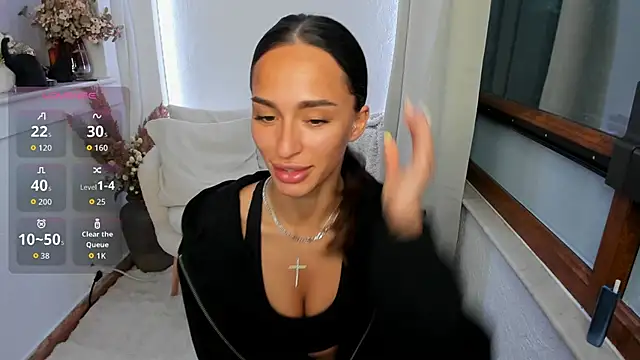 EvaK  online show from April 20, 3:20 am