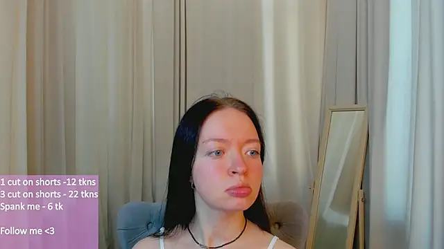 Snapshot of casey_blush chatting on February 25, 1:21 pm casey blush online show from February 25, 1:21 pm