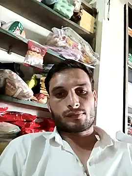 Snapshot of Beinghorny83 chatting on February 28, 10:05 am Beinghorny83 online show from February 28, 10:05 am