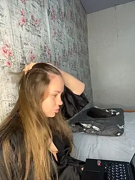 Ariya 888 online show from April 1, 8:50 pm