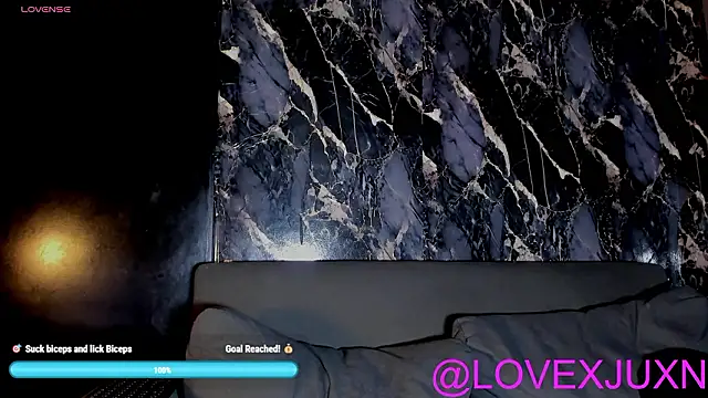 LovexJuxn8 online show from March 24, 9:31 pm