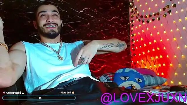 LovexJuxn8 online show from June 2, 8:33 pm
