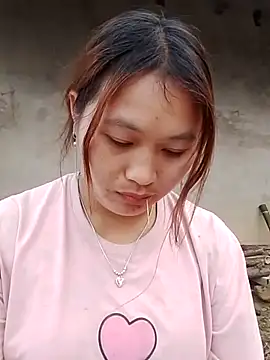 bany-lee online show from March 27, 10:48 am