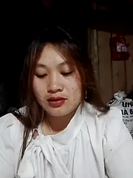 bany-lee online show from April 22, 1:34 pm