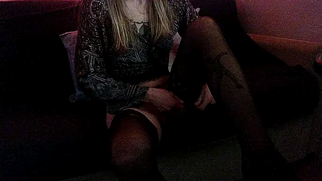 Snapshot of Sexwestworld chatting on March 14, 4:56 pm Sexwestworld online show from March 14, 4:56 pm