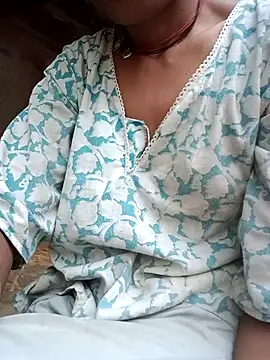 Desi Couple P online show from May 16, 12:07 am