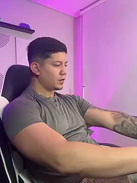  robertobaggioo online show from March 9, 12:53 pm