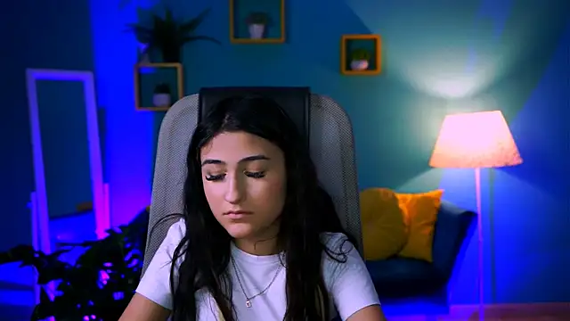 TerezaRobinson online show from February 16, 1:29 pm