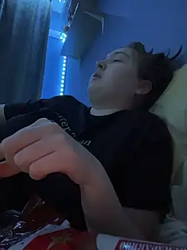 LixuryBaby online show from February 12, 11:00 pm