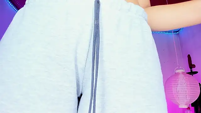 Snapshot of karol_kane chatting on February 21, 12:28 pm karol kane online show from February 21, 12:28 pm