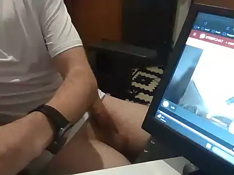 Snapshot of gabe-hot chatting on May 18, 8:47 pm gabe-hot online show from May 18, 8:47 pm
