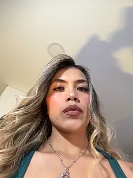 Snapshot of soffia_7 chatting on February 26, 12:20 am soffia 7 online show from February 26, 12:20 am