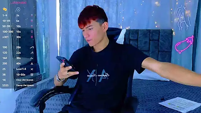 NicolasTorrez online show from March 31, 8:31 pm