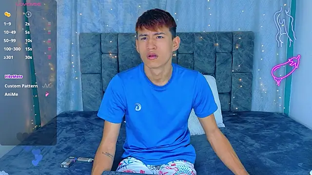 NicolasTorrez online show from April 16, 2:56 am