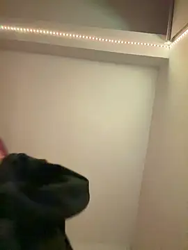 Snapshot of Milli-Kiss chatting on February 26, 6:07 pm Milli-Kiss online show from February 26, 6:07 pm