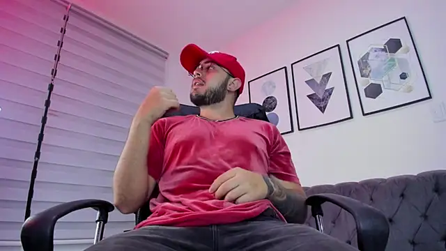 Snapshot of ethan_grace chatting on February 16, 12:12 pm ethan grace online show from February 16, 12:12 pm