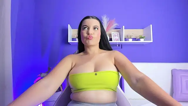 Zoe Curvy  online show from February 13, 8:38 pm