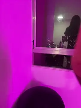 candy deluxe online show from April 25, 4:37 am