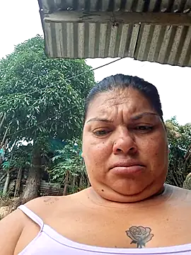 Snapshot of Juli_Powl chatting on February 24, 1:31 pm Juli Powl online show from February 24, 1:31 pm