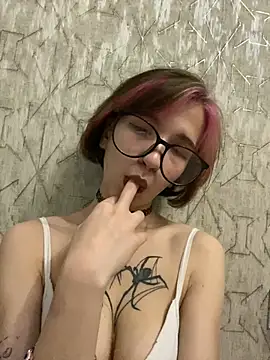 analcutie online show from February 13, 1:34 am