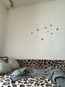 Vivike234 online show from April 1, 1:12 pm