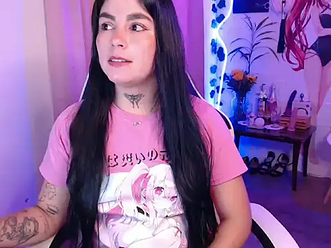 Snapshot of JanineRae chatting on February 25, 8:18 pm JanineRae online show from February 25, 8:18 pm