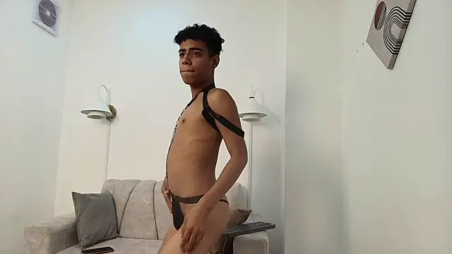 alexx cum18 online show from June 23, 5:33 pm