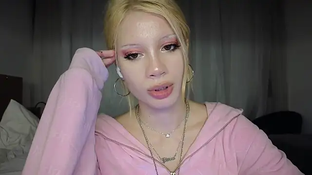 Snapshot of qualitybab chatting on February 19, 3:13 am qualitybab online show from February 19, 3:13 am