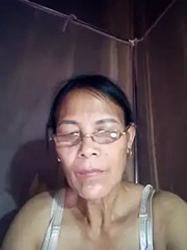Snapshot of toyo_668 chatting on April 16, 1:56 pm toyo 668 online show from April 16, 1:56 pm