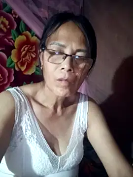 Snapshot of toyo_668 chatting on April 20, 6:27 am toyo 668 online show from April 20, 6:27 am