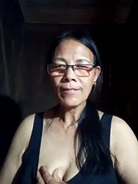Snapshot of toyo_668 chatting on May 13, 5:21 pm toyo 668 online show from May 13, 5:21 pm